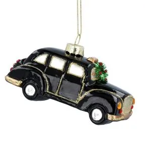 London Black Cab with Christmas Wreath