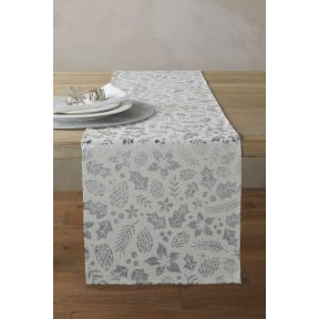 Winter berries runner